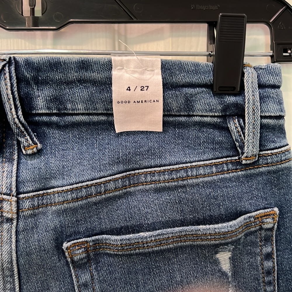 NEW GOOD AMERICAN GOOD LEGS STRAIGHT CROPPED DISTRESSED JEANS 27 (4) BLUE - Picture 9 of 11